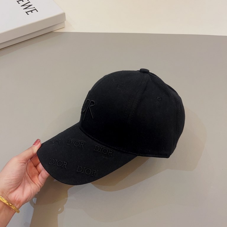 Dior Dior  New design New flower letter logo baseball cap, superb quality, deepen the cap to show more temperament, this season's explosive models!