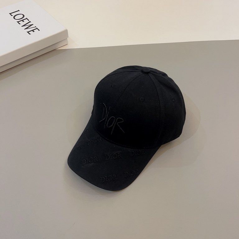 Dior Dior  New design New flower letter logo baseball cap, superb quality, deepen the cap to show more temperament, this season's explosive models!