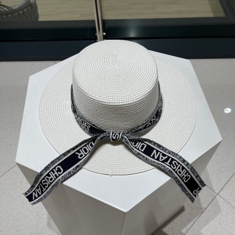 [Dior Dior] 2022 new straw sun shading straw hat basin hat   beach style, simple and generous, versatile single product ~ the first choice for the street, the new cap is super-beautiful and greasy, new on the shelves!