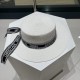 [Dior Dior] 2022 new straw sun shading straw hat basin hat   beach style, simple and generous, versatile single product ~ the first choice for the street, the new cap is super-beautiful and greasy, new on the shelves!