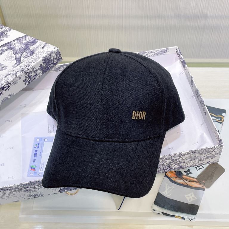 Dior Dior baseball cap beautiful Simple atmosphere  fashion generous low-profile luxury Sun protection, fashion both, hundred models Pro, hurry to get it You deserve it! Adjustable size!