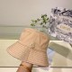 Dior Dior    official website of the latest double-sided full print Dior logo fisherman's hat, sunscreen index is super high, especially show a small face, shaped not floppy, can be folded at will, easy to carry