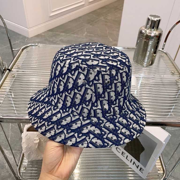 Dior Dior classic double-sided embroidery pop-up fisherman hat, high quality, non-market ordinary version, fine workmanship details, simple and generous, counter synchronization, pop-up!