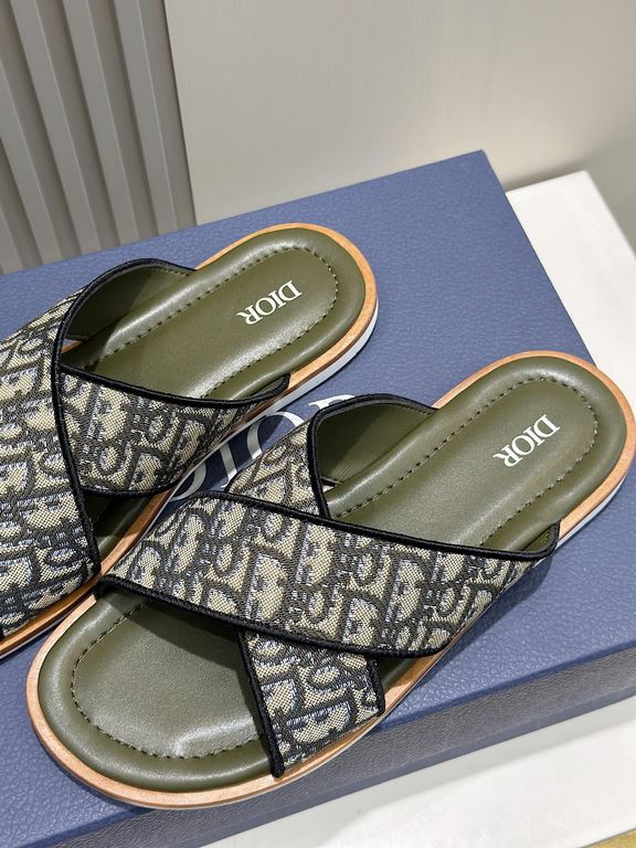 Dior Alias Men's Leather SlippersNew for summer, these Alias sandals make a statement of casual elegance. Crafted from grained cowhide leather, Oblique print fabric and cowhide lining! Cross-strap design with metal overl