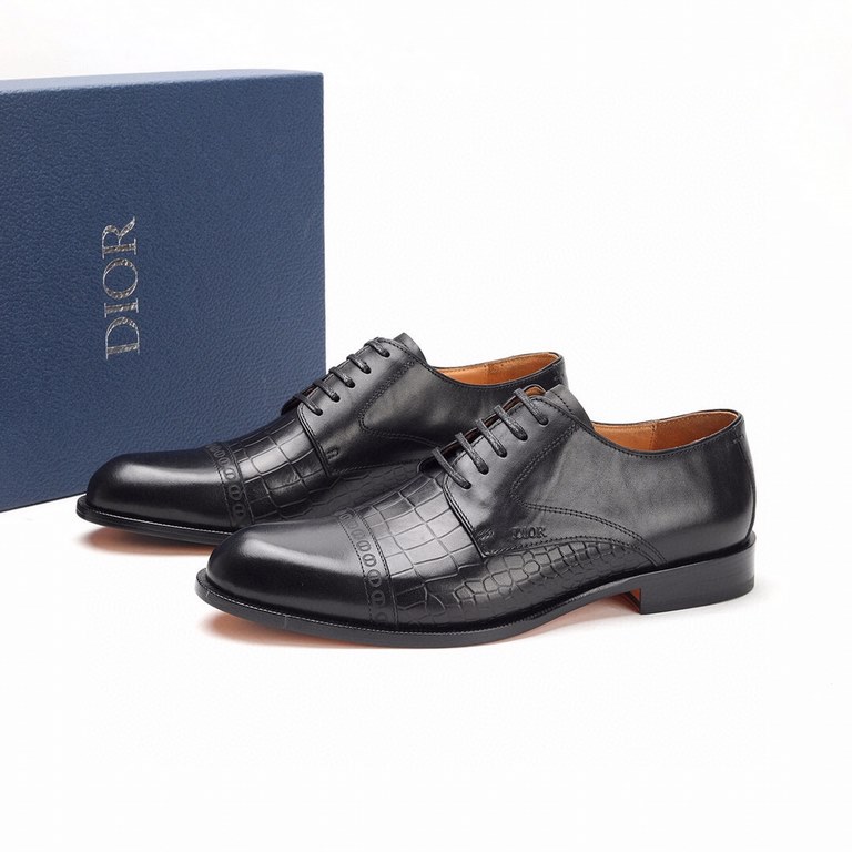 Dior Derby Shoes｜Leather soled formal shoes｜Meticulously crafted in open-edge beaded cowhide｜Water dyed cowhide lining｜With classic lace-up closure｜Side embossed logo｜Sheeny stacked heel for a touch of style｜Can be worn 