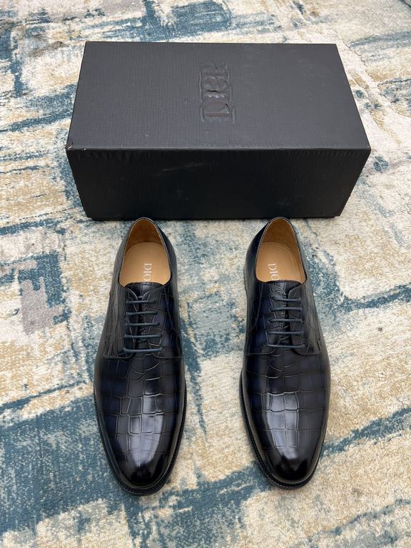 Dior ~ Size38-45D's new men's high-end men's business shoes, made of imported calfskin leather, hand-rubbed color change process, with cowhide liningpadded feet, imported Italian leather outsole, showing luxury!