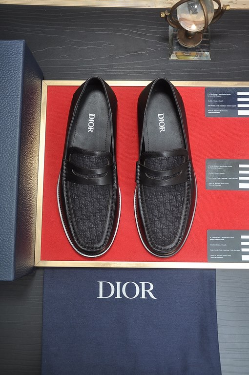 Factory   [Dior] (cowhide lining) Dior original 11 high quality factory, imported original material, imported version of the original cowhide, cowhide lining, the original TPU outsole, yardage 38-44