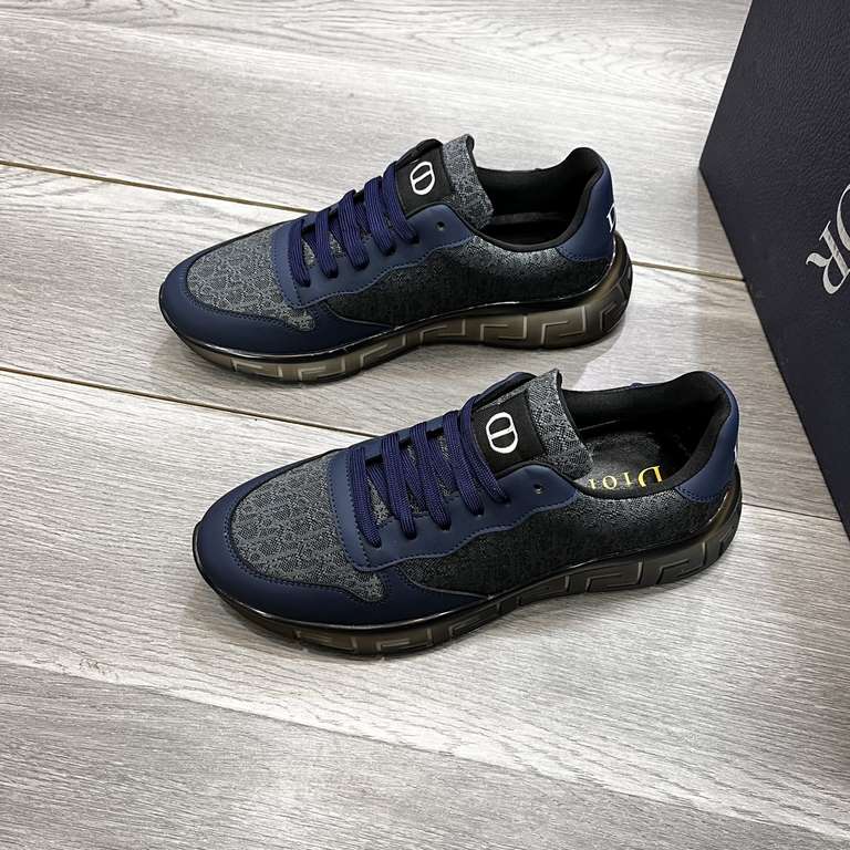 Factory   Dior's latest models of casual sneakers     Casual fashion explosion,   version of the simple atmosphere,   fabric using imported cowhide leather with the original fabric,   breathable mesh lining, the original