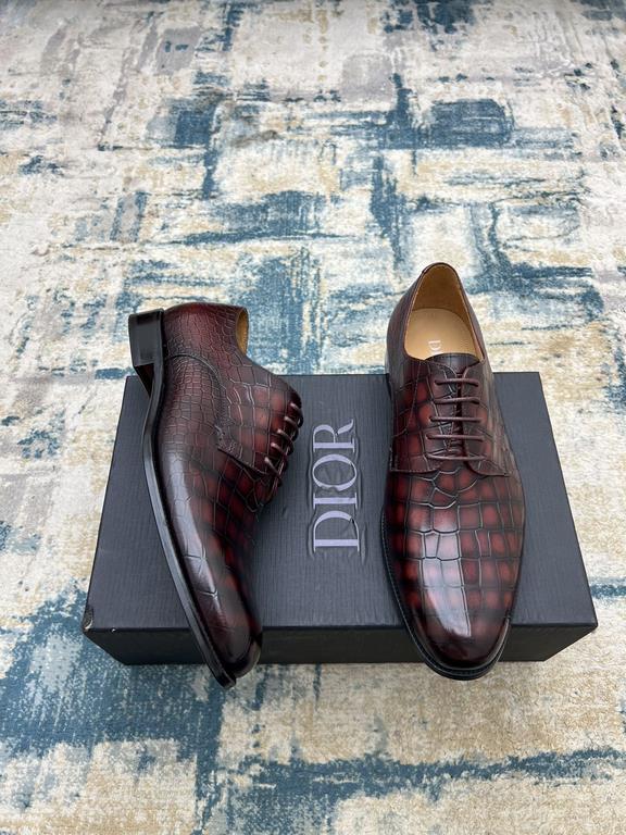 Dior ~ Size38-45D's new men's high-end men's business shoes, made of imported calfskin leather, hand-rubbed color change process, with cowhide liningpadded feet, imported Italian leather outsole, showing luxury!