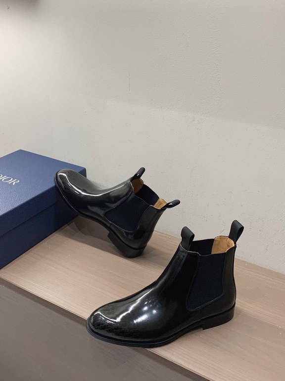 DIOR Dior boutique men's boots, uppers imported cowhide, water-dyed cowhide lining, leather outsole, yards 38-44 (45 customized non-refundable and non-exchangeable), in stock!