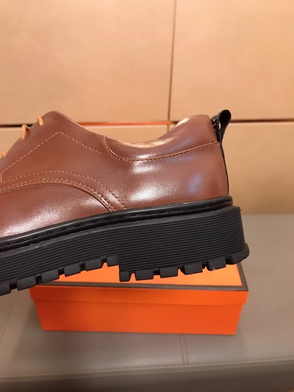 Factory    〈Dio〉 new casual casual business shoes   luxury fashion high-end products   perfect last plus top handmade, making this shoe immediately formed a strong aristocratic atmosphere, the selection of cowhide, sheep