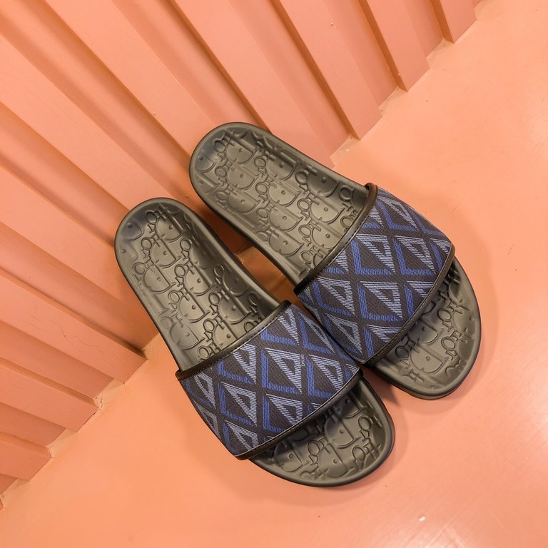 Dior Dior  2024 men's summer slippers, high-end boutique, upper calfskin embossed, loose and comfortable, recommended to get, lined with head layer calfskin, double-layer combination outsole!Size38-45.