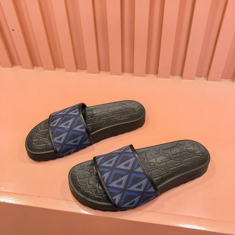 Dior Dior  2024 men's summer slippers, high-end boutique, upper calfskin embossed, loose and comfortable, recommended to get, lined with head layer calfskin, double-layer combination outsole!Size38-45.