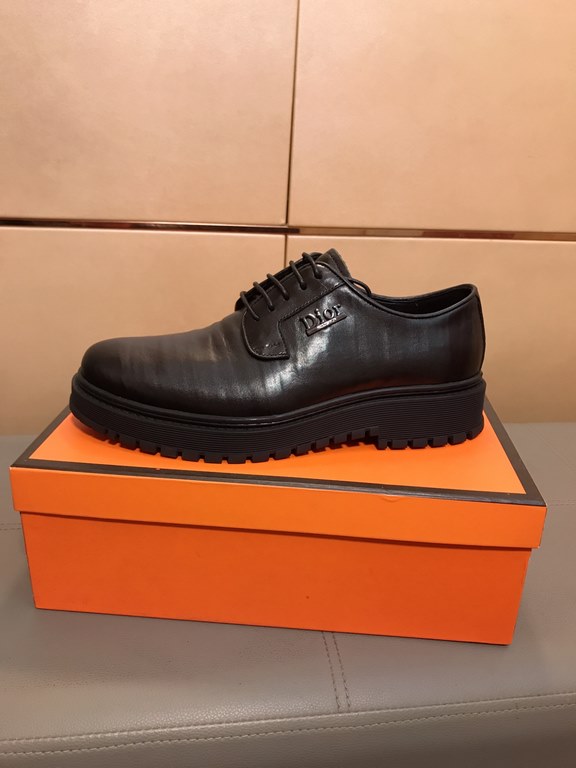 Factory    〈Dio〉 new casual casual business shoes   luxury fashion high-end products   perfect last plus top handmade, making this shoe immediately formed a strong aristocratic atmosphere, the selection of cowhide, sheep