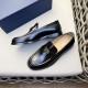 DIOGranville Formal Leather Loafers｜Made of black smooth cowhide leather｜Metallic laminated brass Dior Oblique logo on upper｜Matched with leather sole in the same color｜Dior logo engraved on heel for a more sophisticated