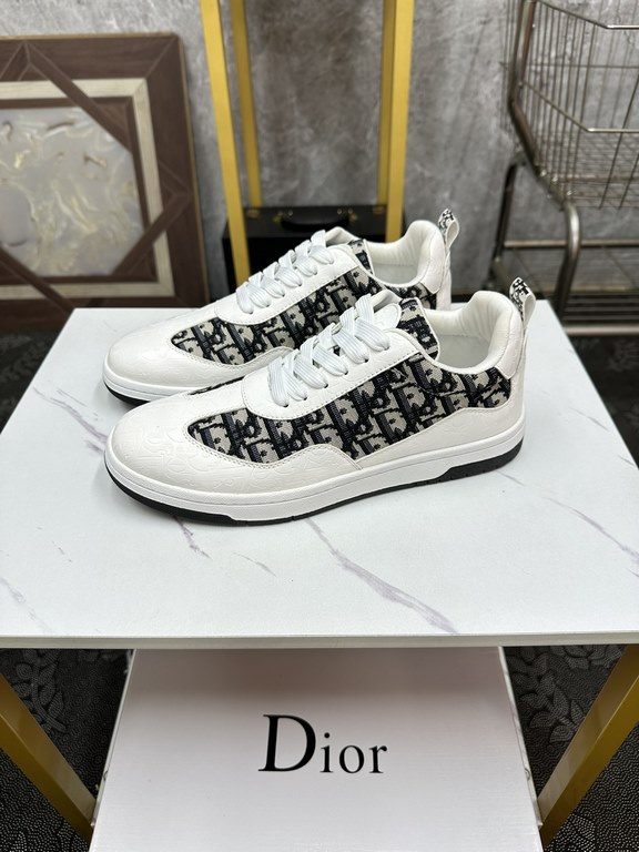 [Dior-Dior 】from France many fashion supermodel preferred brand fine workmanship using imported original cloth   cowhide fabric sheepskin lining original open mold wear-resistant.  [Dior - Dior 】 from France many fashion