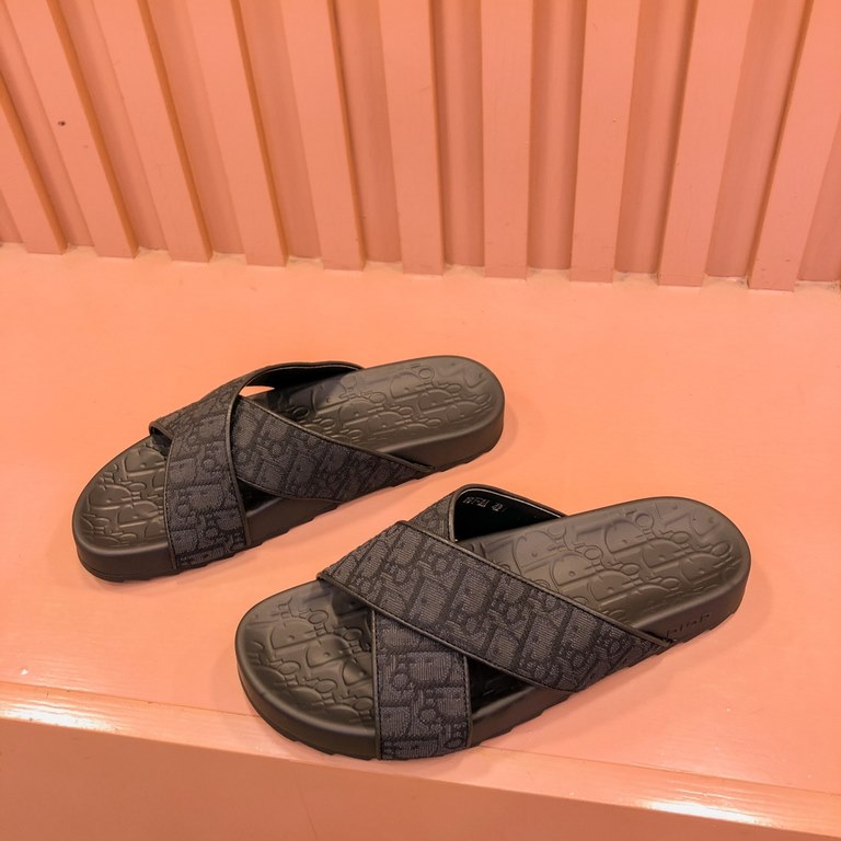 Dior Dior  2024 men's summer slippers, high-end boutique, upper calfskin embossed, loose and comfortable, recommended to get, lined with head layer calfskin, double-layer combination outsole!Size38-45.