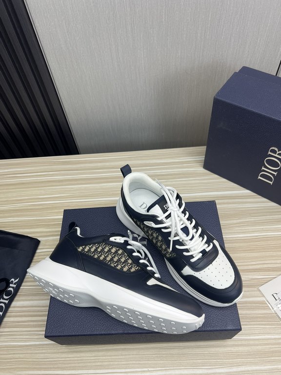 Factory   DIOR.Dior Couple's Hot Sale The new trend is destined to be a mainstream super single  .  upper using exclusive customized original cowhide material   cow game meat splicing brand special LOGO fabrics  outsole 