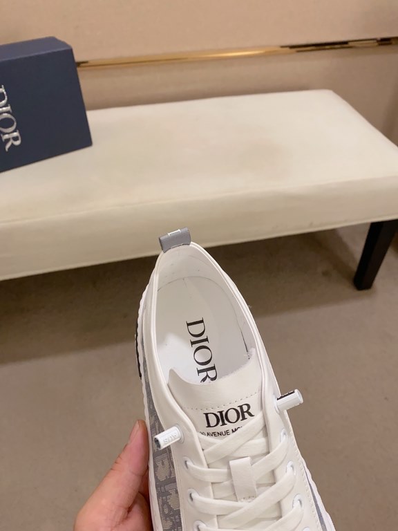 Factory price [Dior] new casual sports style men's shoes, new spring and summer models design, perfect workmanship, lace-up lazy models to create the quality of the suitcase, Upper imported first layer cowhide, senior sh