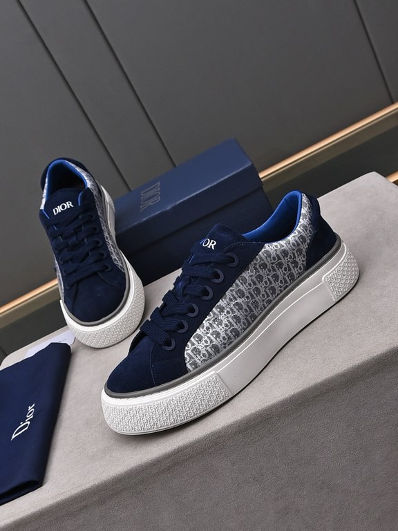 P Dio~r   A fresh take on the classic tennis shoe, the B33 sneaker is a sleek silhouette with a chunky texture. Crafted from cowhide leather with an Oblique print, they feature a padded tongue with Dior logo, wide mohair