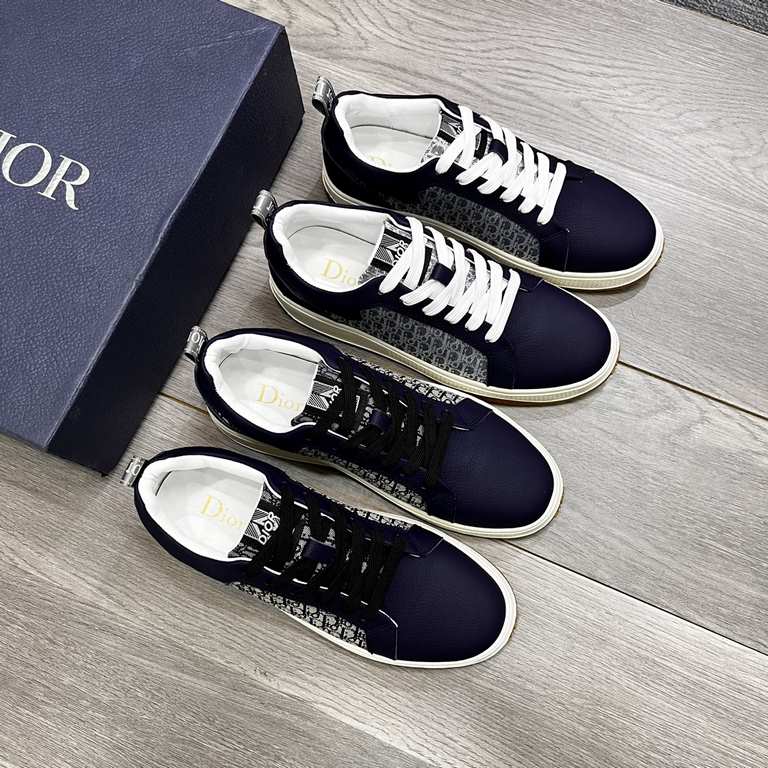 Factory   Dior's latest models of casual sneakers     Casual fashion explosion,   version of the simple atmosphere,   fabric using imported cowhide leather with the original fabric,   sheepskin lining, the original wear-