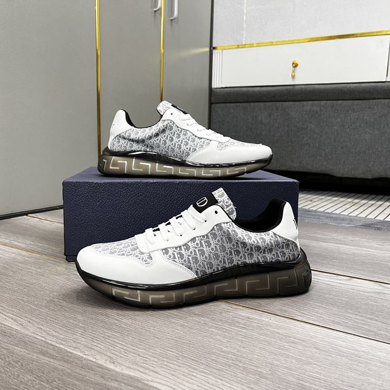 Factory   Dior's latest models of casual sneakers     Casual fashion explosion,   version of the simple atmosphere,   fabric using imported cowhide leather with the original fabric,   breathable mesh lining, the original