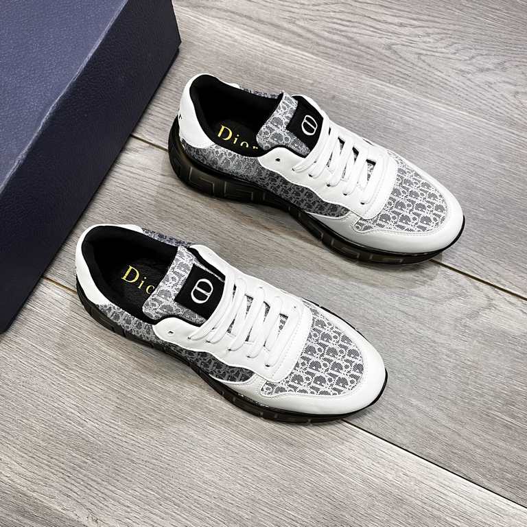 Factory   Dior's latest models of casual sneakers     Casual fashion explosion,   version of the simple atmosphere,   fabric using imported cowhide leather with the original fabric,   breathable mesh lining, the original