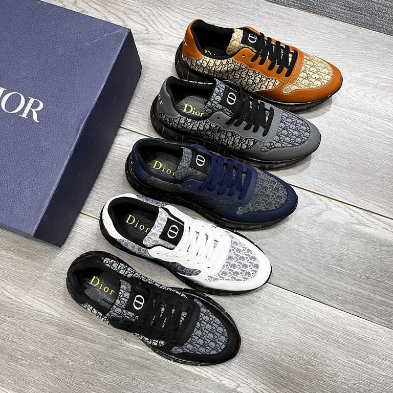 Factory   Dior's latest models of casual sneakers     Casual fashion explosion,   version of the simple atmosphere,   fabric using imported cowhide leather with the original fabric,   breathable mesh lining, the original