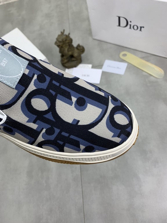 Factory price   Dior new [Dior] SSFENDI    classic versatile models  original pattern LOGO classic elements everywhere show personalized, with what pants are good    shoes imported Italian calf leather, imported first la