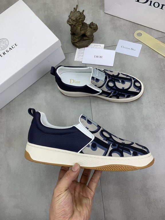 Factory price   Dior new [Dior] SSFENDI    classic versatile models  original pattern LOGO classic elements everywhere show personalized, with what pants are good    shoes imported Italian calf leather, imported first la