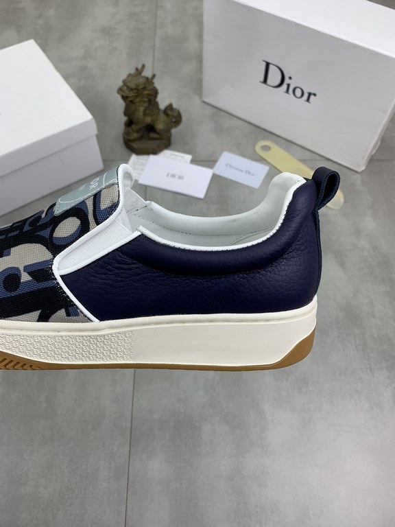 Factory price   Dior new [Dior] SSFENDI    classic versatile models  original pattern LOGO classic elements everywhere show personalized, with what pants are good    shoes imported Italian calf leather, imported first la