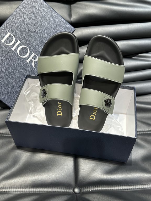 Dio~ High-end men's summer slippers, upper material head layer cowhide, original hardware decoration, private mold outsole, perfect details, showing the big style, casual loose comfortable type, high quality boutique, su