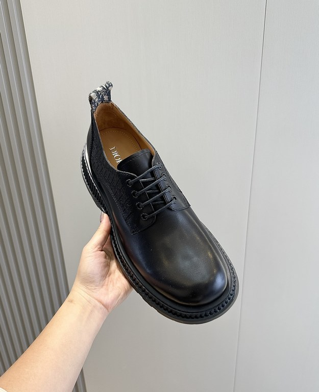 Dior BUffalo Men's Derby ShoesThe Dior BUffalo men's derby shoe is a new addition to the Spring 2014 men's collection, combining out-of-the-box features with a couture aesthetic.The BUffalo men's derby shoe is a new addi