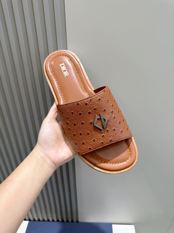 Dior Alias Men's Cowhide SlippersNew for summer, these Alias sandals make a statement of casual elegance. Crafted from grained cowhide leather, Oblique printed fabric and lined with cowhide leather! Cross-strap design wi