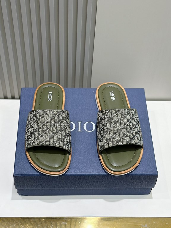 Dior Alias Men's Cowhide SlippersNew for summer, these Alias sandals make a statement of casual elegance. Crafted from grained cowhide leather, Oblique printed fabric and lined with cowhide leather! Cross-strap design wi