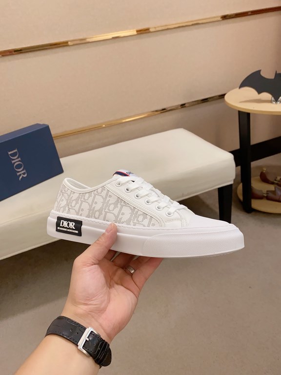 Factory price [Dior] new casual sports style men's shoes, new spring and summer models design, perfect workmanship, lace-up lazy models to create the quality of the suitcase, Upper imported first layer cowhide, sheepskin