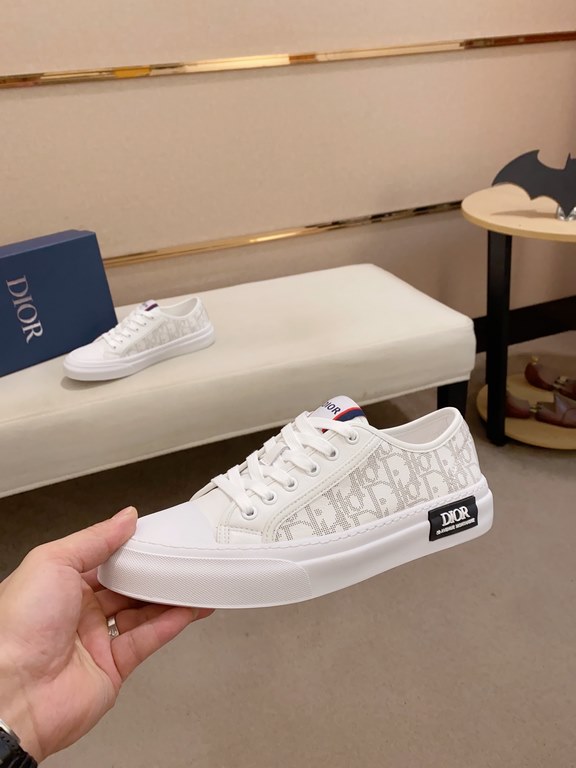 Factory price [Dior] new casual sports style men's shoes, new spring and summer models design, perfect workmanship, lace-up lazy models to create the quality of the suitcase, Upper imported first layer cowhide, sheepskin