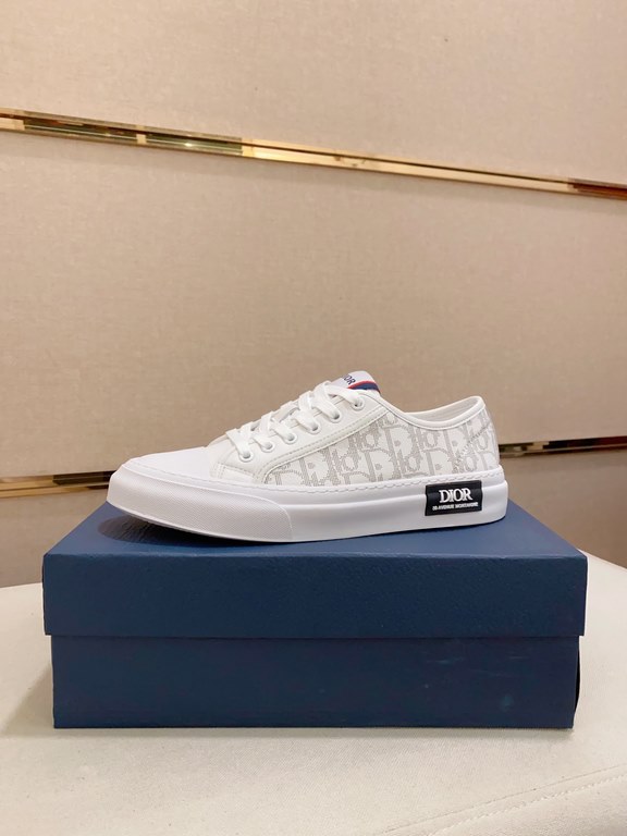 Factory price [Dior] new casual sports style men's shoes, new spring and summer models design, perfect workmanship, lace-up lazy models to create the quality of the suitcase, Upper imported first layer cowhide, sheepskin