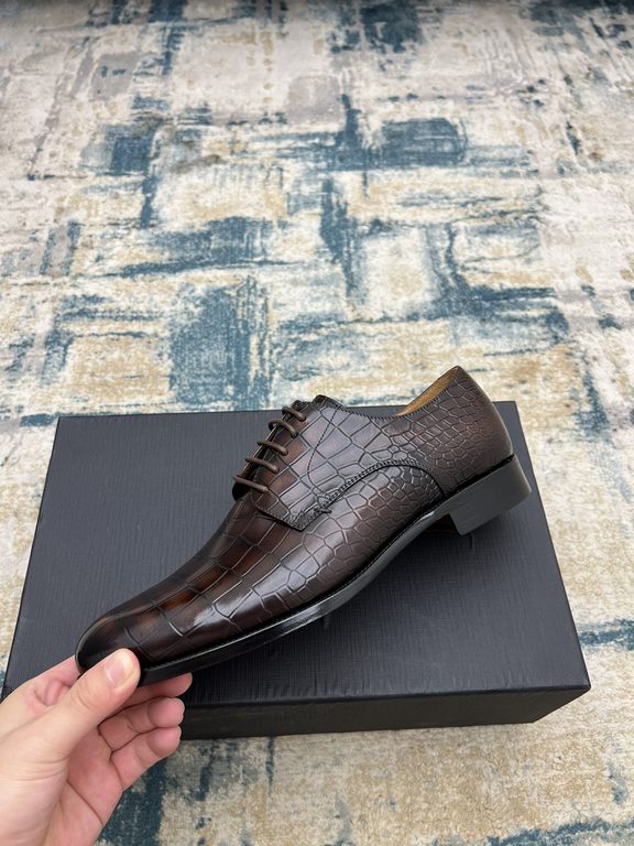 Dior ~ Size38-45D's new men's high-end men's business shoes, made of imported calfskin leather, hand-rubbed color change process, with cowhide liningpadded feet, imported Italian leather outsole, showing luxury!