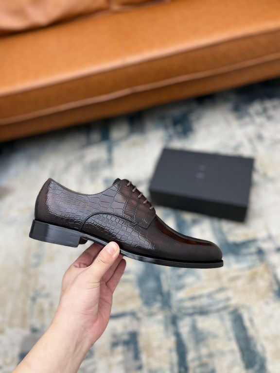 Dior ~ Size38-45D's new men's high-end men's business shoes, made of imported calfskin leather, hand-rubbed color change process, with cowhide liningpadded feet, imported Italian leather outsole, showing luxury!