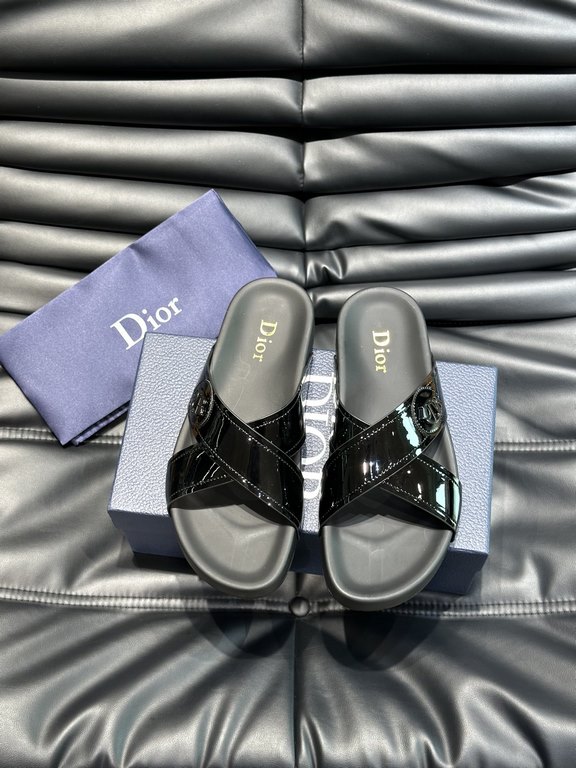 Dio~ High-end men's summer slippers, upper material head layer cowhide, original hardware decoration, private mold outsole, perfect details, showing the big style, casual loose comfortable type, high quality boutique, su