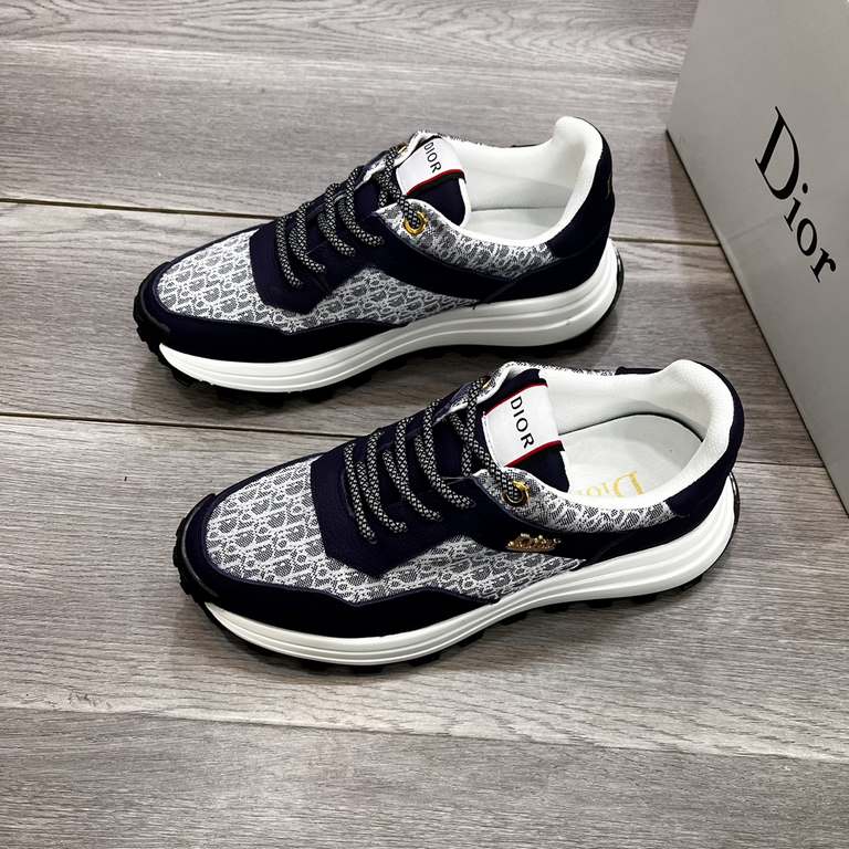 Factory   Dior new casual sneakers     Casual fashion explosion,   version of the simple atmosphere,   The fabric is made of imported cowhide with cloth,   breathable mesh lining, the original wear-resistant rubber outso