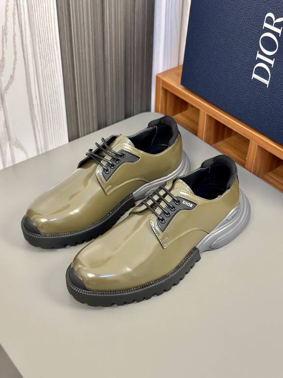 Dio - Dior  High version . Counter synchronization sale. Upper made of imported Italian cowhide leather  with original printed fabric. Original water-dyed cowhide lining. Highlighting the high end - noble - grade workman