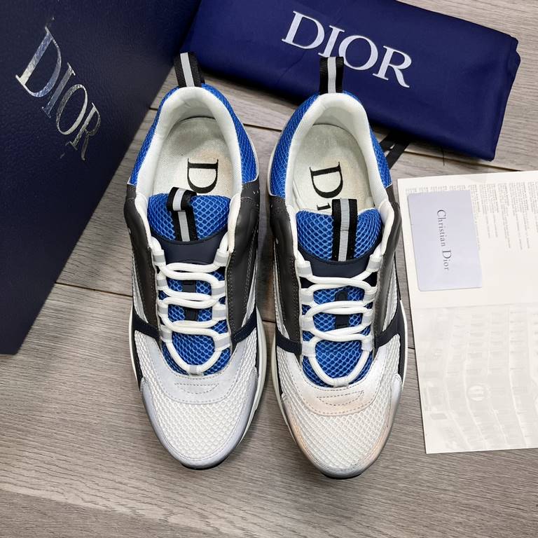 Factory   Dior's latest casual sneakers     Couples fashion explosive models,   version of the simple atmosphere,   fabric using imported cowhide with the original mesh,   comfortable and breathable mesh lining, the orig