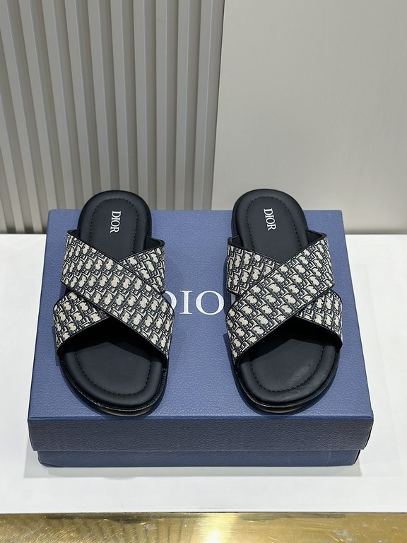 Dior Alias Men's Leather SlippersNew for summer, these Alias sandals make a statement of casual elegance. Crafted from grained cowhide leather, Oblique print fabric and cowhide lining! Cross-strap design with metal overl