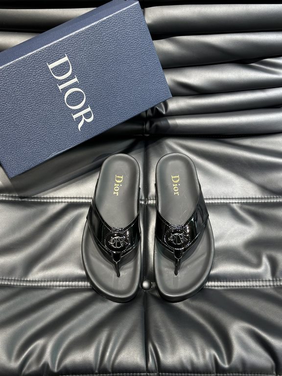 Dio~ High-end men's summer slippers, upper material head layer cowhide, original hardware decoration, private mold outsole, perfect details, showing the big style, casual loose comfortable type, high quality boutique, su