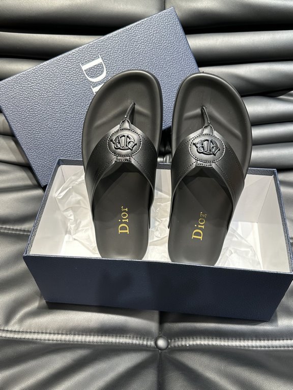 Dio~ High-end men's summer slippers, upper material head layer cowhide, original hardware decoration, private mold outsole, perfect details, showing the big style, casual loose comfortable type, high quality boutique, su