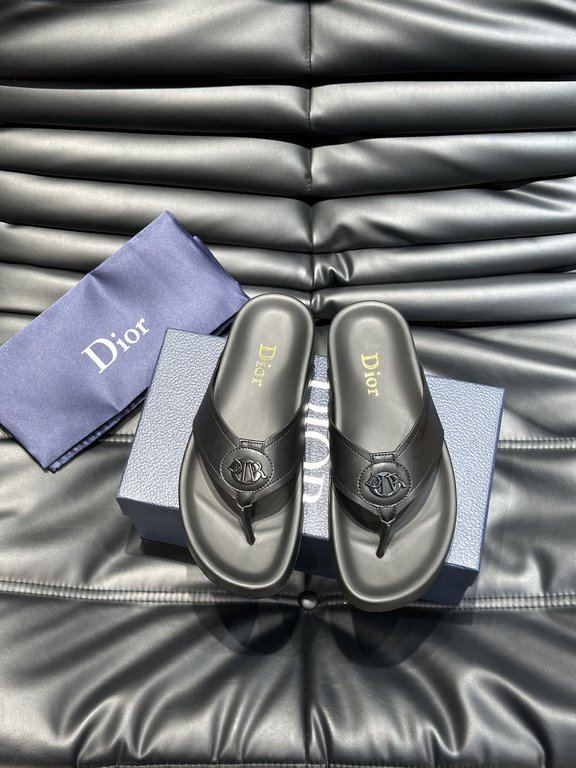 Dio~ High-end men's summer slippers, upper material head layer cowhide, original hardware decoration, private mold outsole, perfect details, showing the big style, casual loose comfortable type, high quality boutique, su