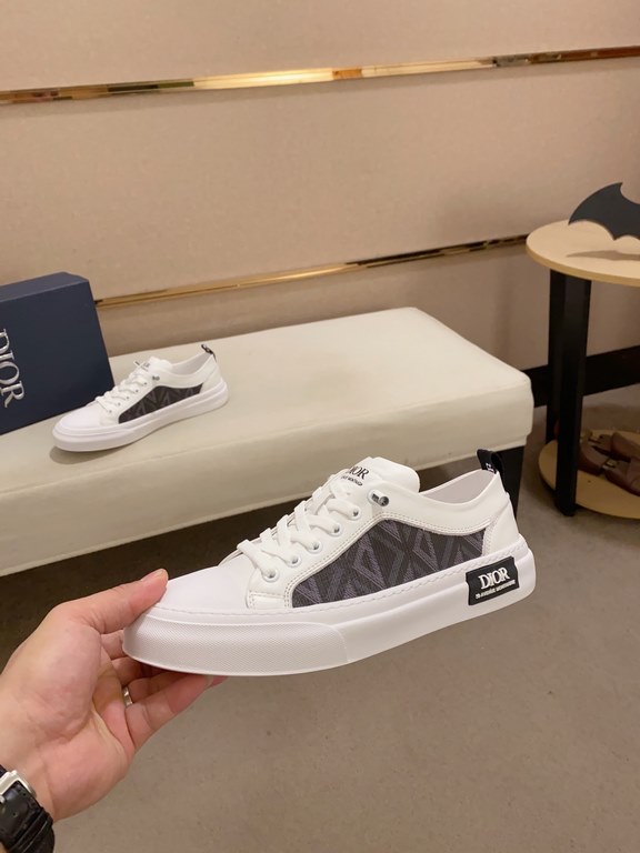 Factory price [Dior] new casual sports style men's shoes, new spring and summer models design, perfect workmanship, lace-up lazy models to create the quality of the suitcase, Upper imported first layer cowhide, senior sh