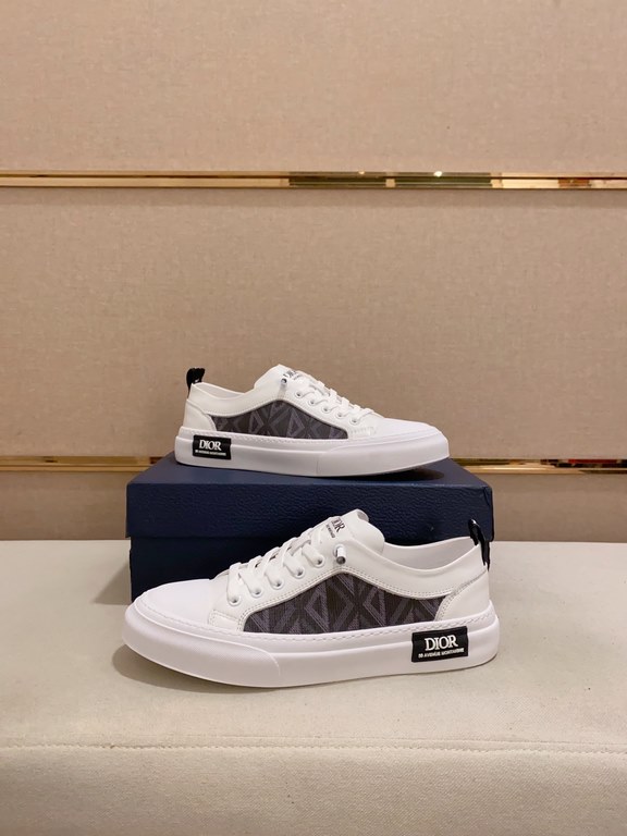 Factory price [Dior] new casual sports style men's shoes, new spring and summer models design, perfect workmanship, lace-up lazy models to create the quality of the suitcase, Upper imported first layer cowhide, senior sh